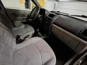 Renault Clio Bild 7