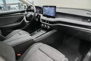 Skoda Superb 1.5 TSI mHEV Selection Massage PDC ACC Bild 6