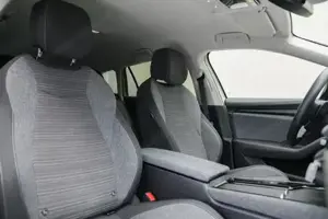 Skoda Superb 1.5 TSI mHEV Selection Massage PDC ACC Bild 8