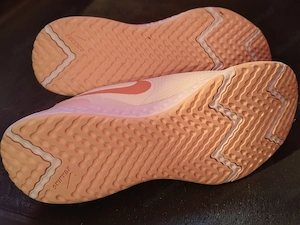 Nike Sportschuhe Bild 2