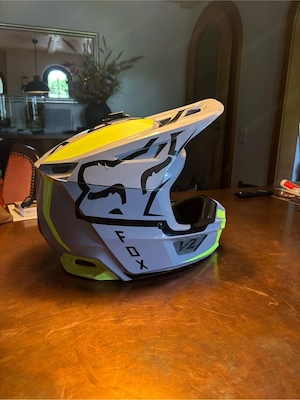 Motocross Helm Bild 3