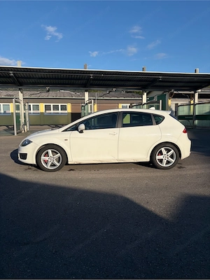 Seat Leon 1.4 16V   86 PS | 124.000 km |  4.300 VB Bild 4