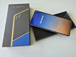 Samsung Z Flip 7 (512 GB, Olympia Olympic Version) Neuzustand Bild 4