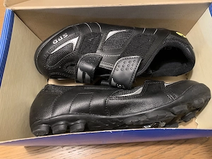 Shimano Radschuhe Gr. 42, neuwertig, zu verschenken! Bild 2