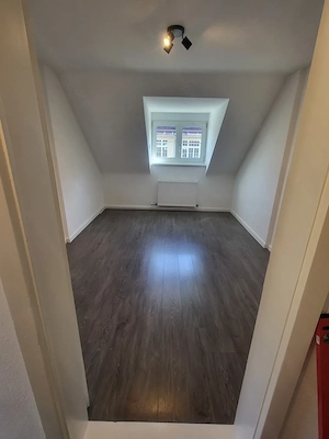 Schöne, helle 3 Zimmer Dachgeschoßwohnung in Bregenz, Privatverkauf  Bild 6