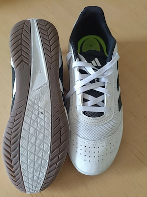 Hallenschuhe  Turnschuhe 38,5 Bild 2