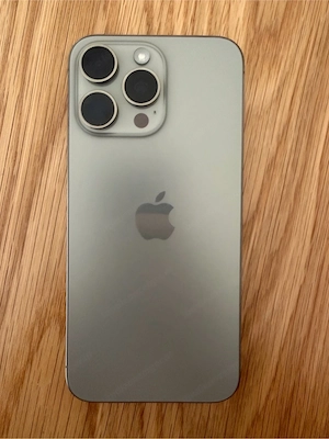 iPhone 15 Pro Max Bild 2