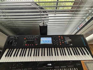 Yamaha MODX7 Synthesizer   Workstation zu verkaufen