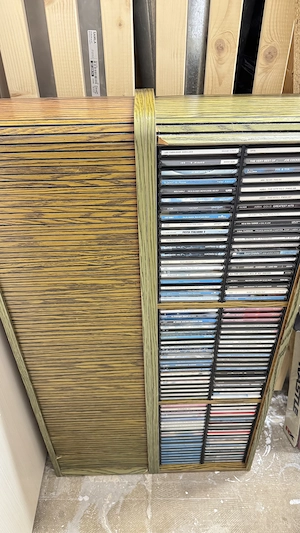 CD Regal mit 240 CD komplett Bild 2