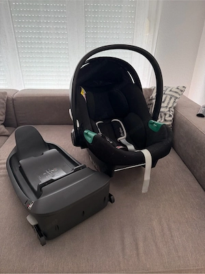 Cybex Aton B2 + Isofix Bild 4