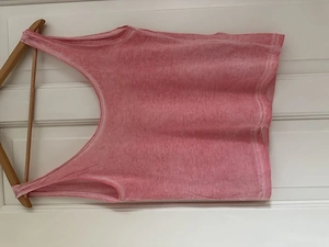 T-Shirt in Größe S lachsfarben Bild 2