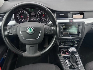 Skoda Superb Scout 4x4 DSG 2.0 TDI Bild 4