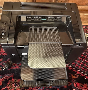 HP LaserJET P1606dn Drucker  Bild 2