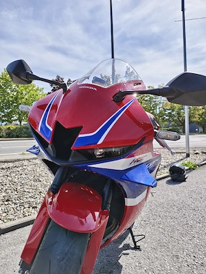 Honda CBR600rr Bild 5