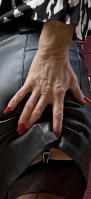 Milf!1974Bdsm!