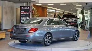 Mercedes-Benz E 200 Bild 7