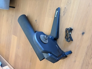 Rolltrainer Tacx Flux S Bild 2
