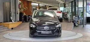 Mercedes-Benz B 180 Bild 2