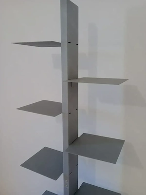 Vielfältiges Bücherregal in ausgezeichnetem Zustand Bild 2