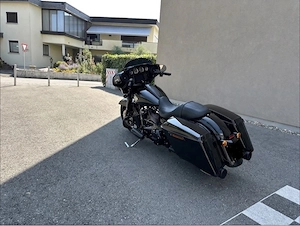Harley Davidson Street Glide Special , Öhlins mit Garantie Bild 3
