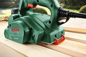 Bosch Elektro Hobelmaschine PHO 1500 (550 Watt, Hobelbreite 82 mm Bild 2
