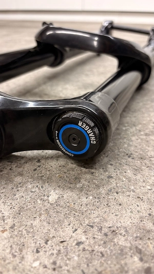 ROCK SHOX Lyric select+ Bild 4
