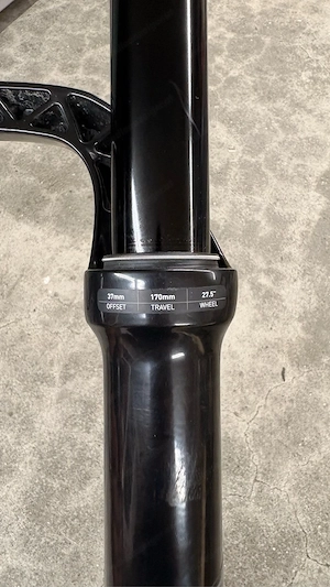 ROCK SHOX Lyric select+ Bild 2