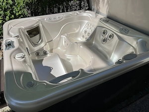 Whirlpool Hotspring Modell Envoy Bild 2