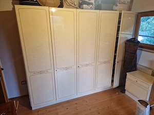 Schrank mit 2 Kästchen Bild 2