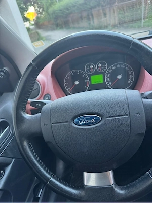 Ford Fiesta trend 1.3 Bild 8