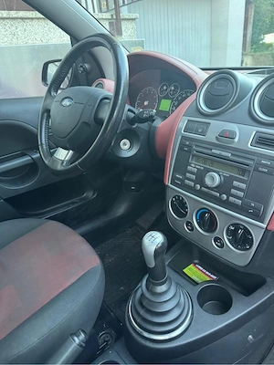Ford Fiesta trend 1.3 Bild 7