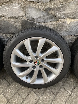 Alfa Romeo Giulietta Turbina Winterräder 225 45R17 Good Year Bild 10