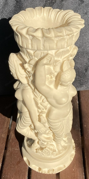 VASE Frauen Skulptur  Bild 5