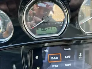 Harley Davidson Street Glide Special , Öhlins mit Garantie Bild 2