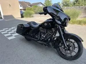 Harley Davidson Street Glide Special , Öhlins mit Garantie Bild 5