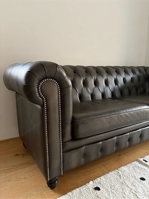 Chesterfield- Sofa zu verkaufen- wie neu! Bild 2