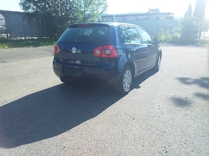 Golf 5 Allrad zu verkaufen Bild 2