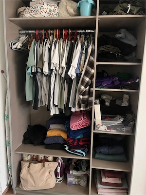 Kleiderschrank Bild 2