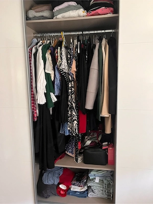 Kleiderschrank Bild 3