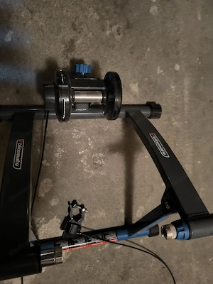 Fahrradtrainer indoor Bild 3