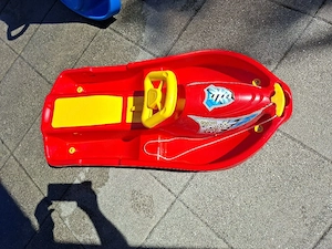 Kinder Rodel Bild 2