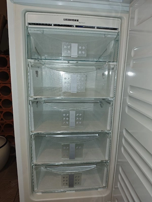 Liebherr NoFrost Gefrierschrank Bild 2