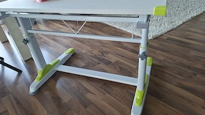 Schreibtisch für Schüler Bild 3