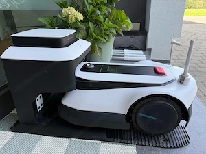 ECOVACS GOAT G1 Mähroboter bis 1.600 m  inkl. 4 Navigationsbaken