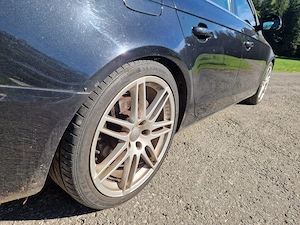 Audi A4 Avant 3.0 TDI quattro V6 Vollaustattung Leder Wurzelholz Bild 5