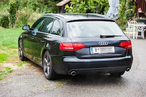 Audi A4 Avant 3.0 TDI quattro V6 Vollaustattung Leder Wurzelholz Bild 2