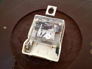 Junghans Electronic Wanduhr aus den 1960er Jahren | Vintage Bild 4