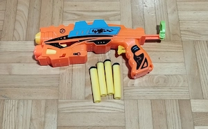 Ultra Mira Dart Blaster mit Schaumstoffpfeilen 