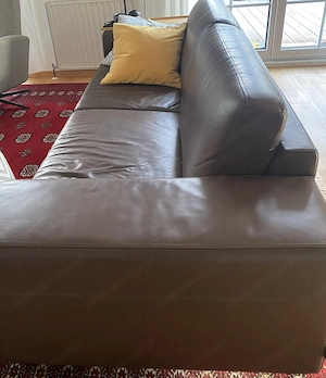 Zeitlos schlichte Ledercouch Bild 4