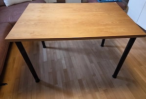 Schöner, robuster Schreibtisch